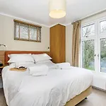 Keswick Reach Retreat 度假村 巴森斯怀特湖站