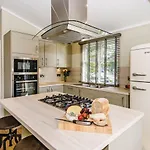 Keswick Reach Retreat Resort