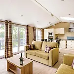 Keswick Reach Retreat 巴森斯怀特湖站
