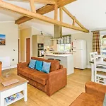 Keswick Reach Retreat 巴森斯怀特湖站