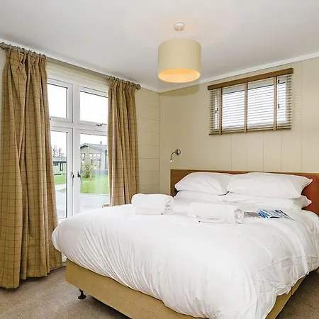 אתר נופש Keswick Reach Retreat