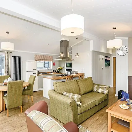 אתר נופש Keswick Reach Retreat *