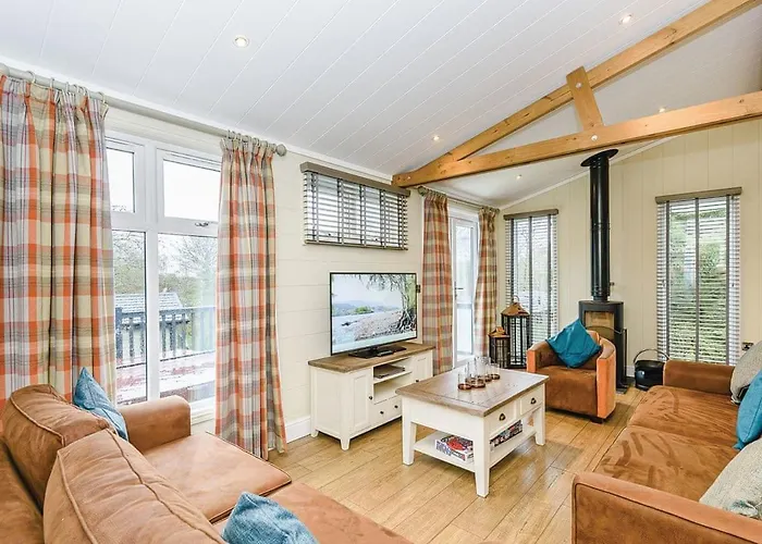 Resort Keswick Reach Retreat