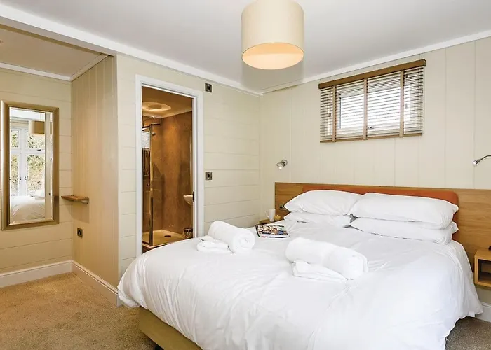 Keswick Reach Retreat Bassenthwaite Lake