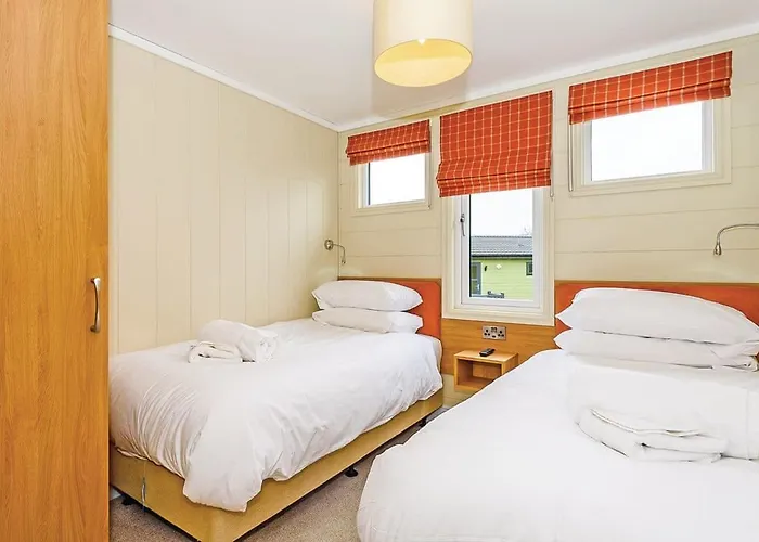 Resort Keswick Reach Retreat