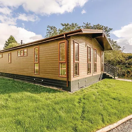 Keswick Reach Retreat Resort