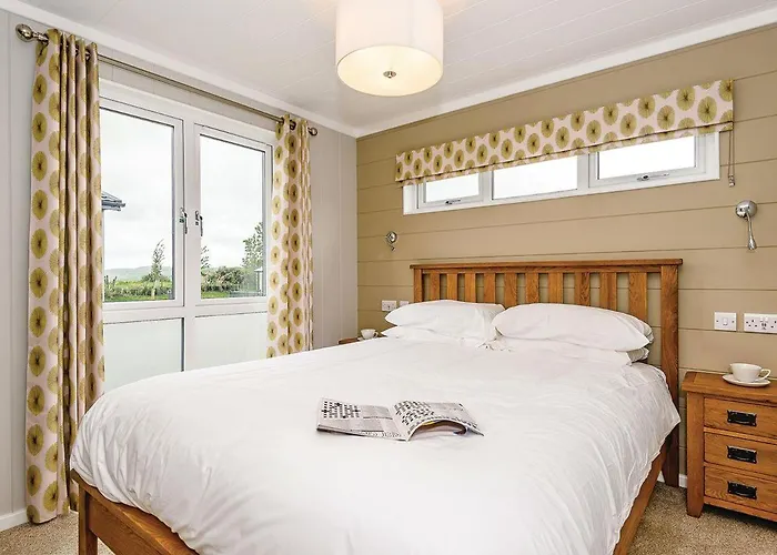 Resort Keswick Reach Retreat *