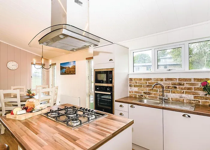 Resort Keswick Reach Retreat Bassenthwaite Lake