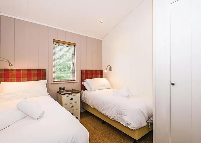 Keswick Reach Retreat Resort