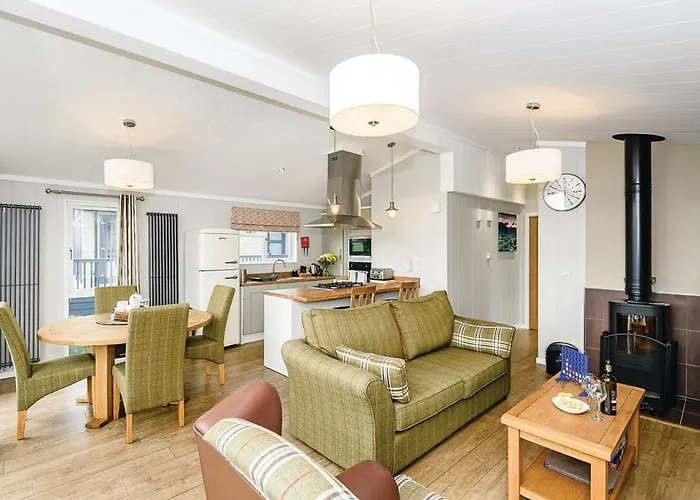 Resort Keswick Reach Retreat *